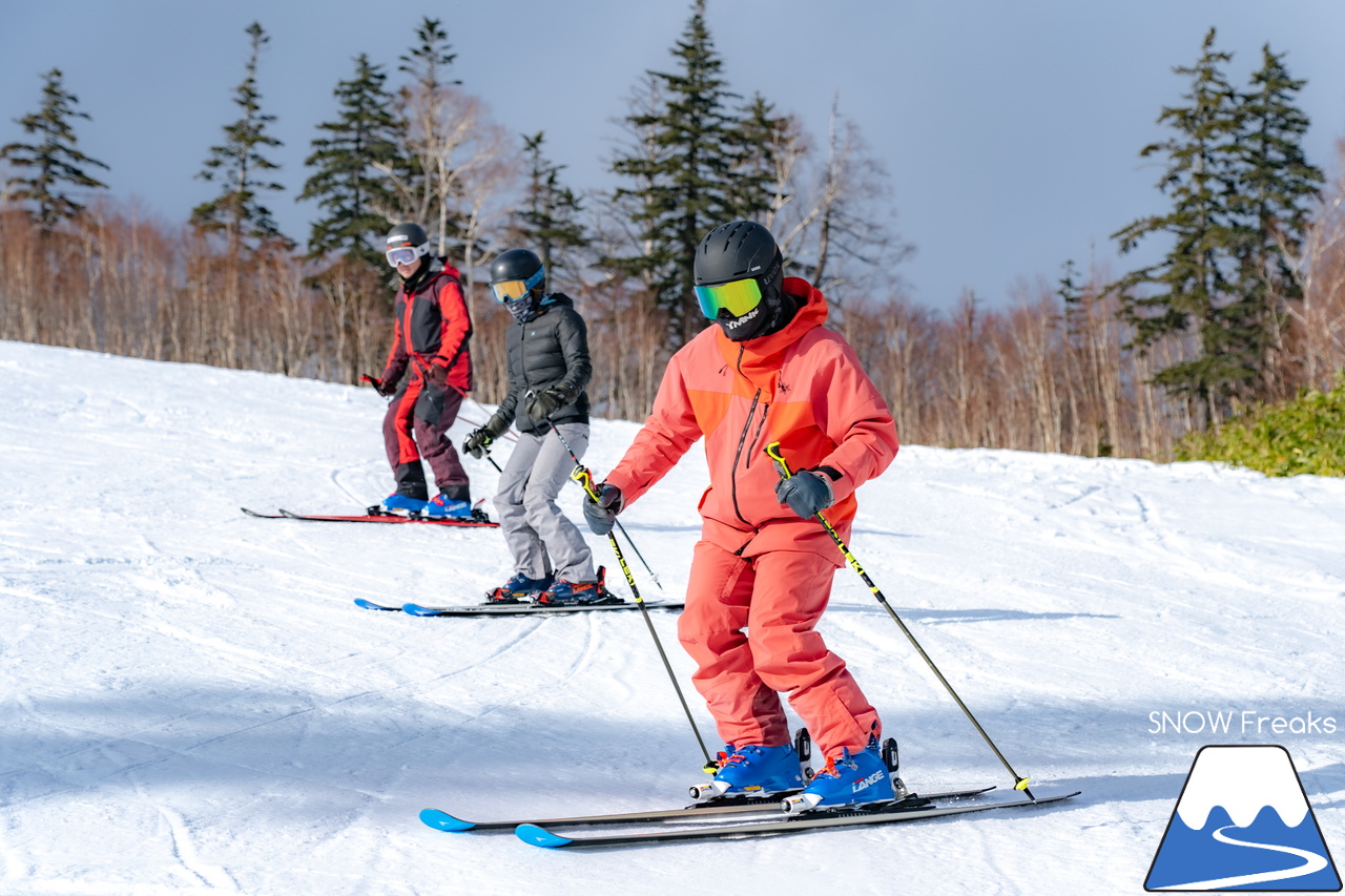 札幌国際スキー場｜祝・2024-2025ウィンターシーズン開幕！SNOW Freaksの滑り初めは、やっぱり『札幌じてんしゃ本舗』の初滑りで決まりです♪